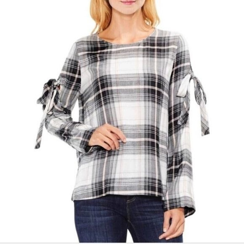 TWO BY VINCE CAMUTO Plaid Long Sleeve Blouse 